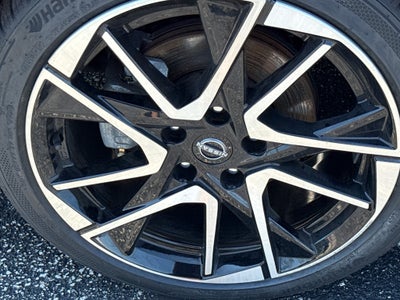 2024 Nissan Sentra SR CVT