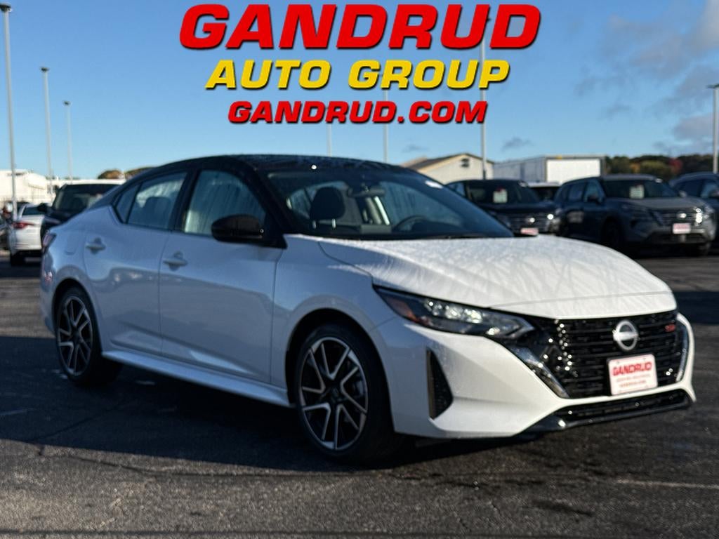 2025 Nissan Sentra SR CVT