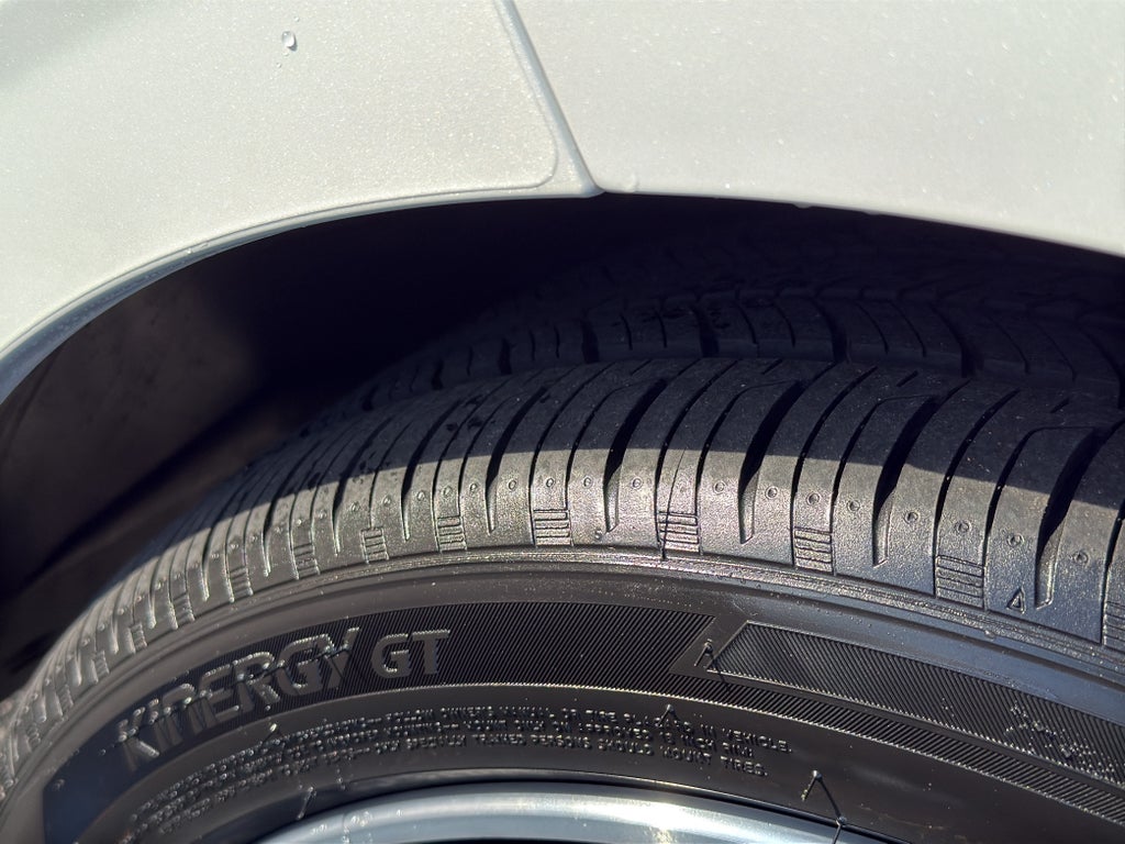 2025 Nissan Sentra SR CVT