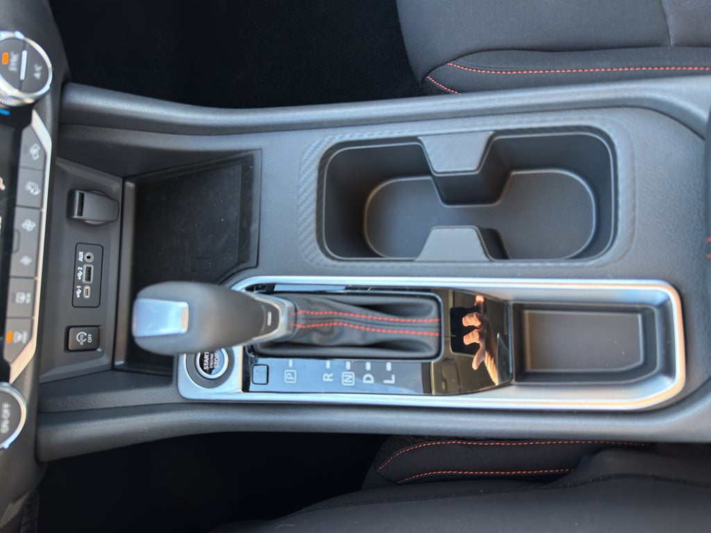 2025 Nissan Sentra SR CVT