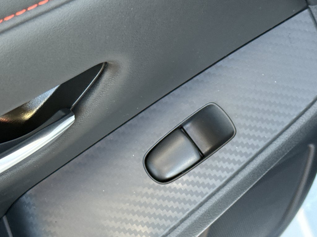 2025 Nissan Sentra SR CVT