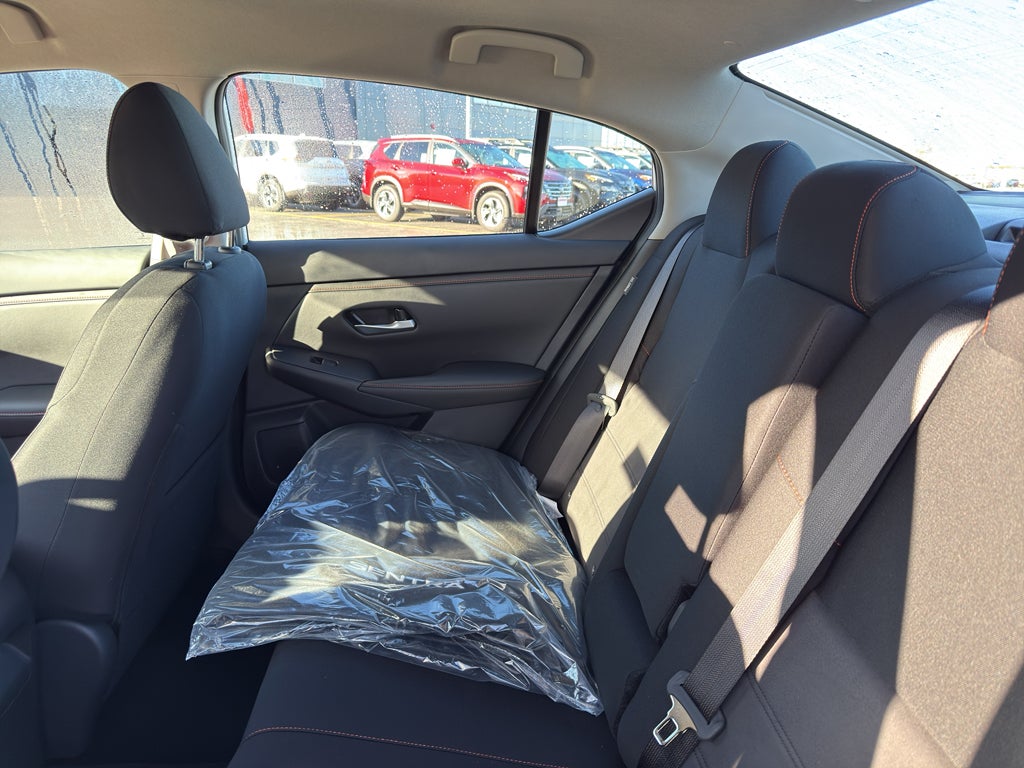 2025 Nissan Sentra SR CVT