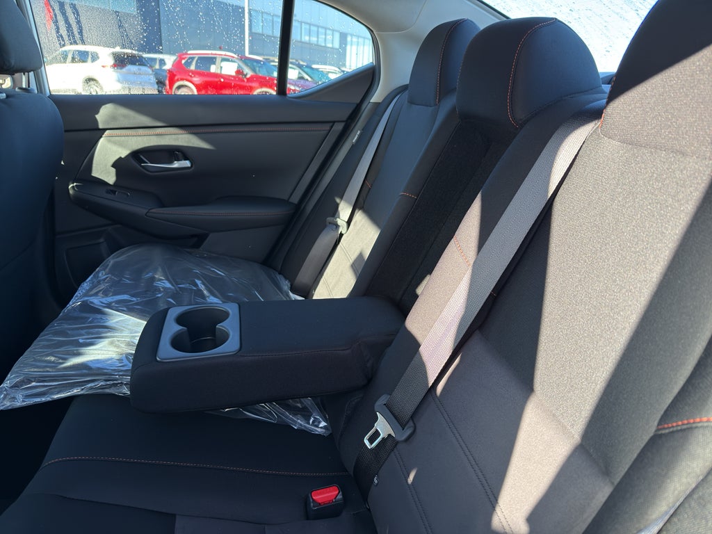 2025 Nissan Sentra SR CVT