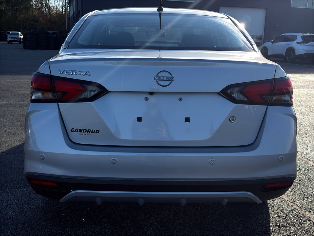 2025 Nissan Versa S CVT