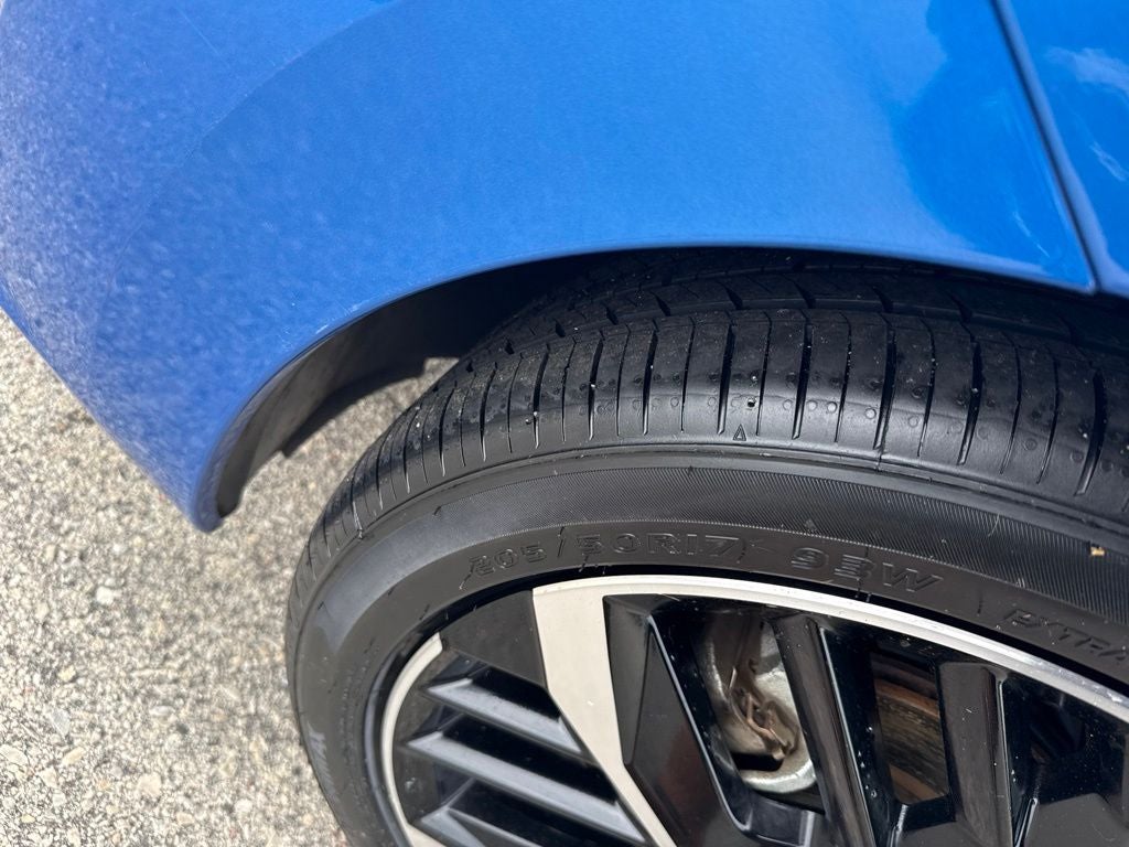2024 Nissan Versa SR CVT