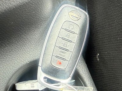 2024 Nissan Versa SR CVT