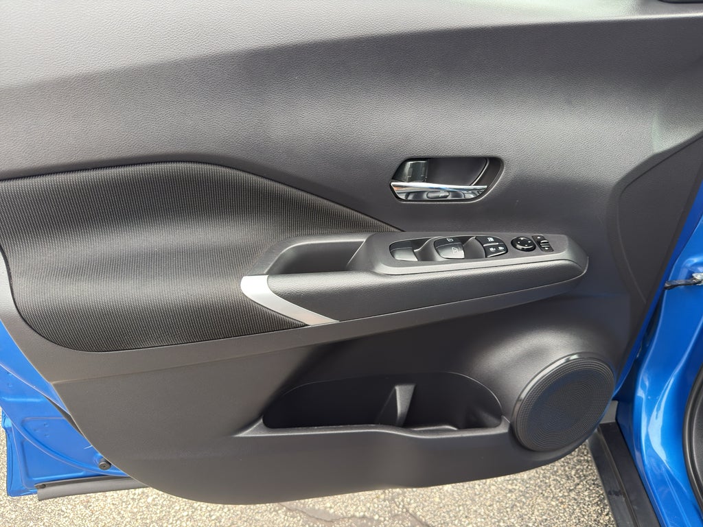 2023 Nissan Kicks SV FWD