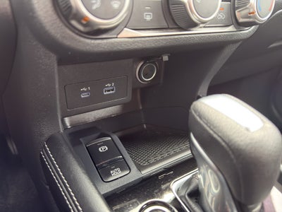 2023 Nissan Kicks SV FWD