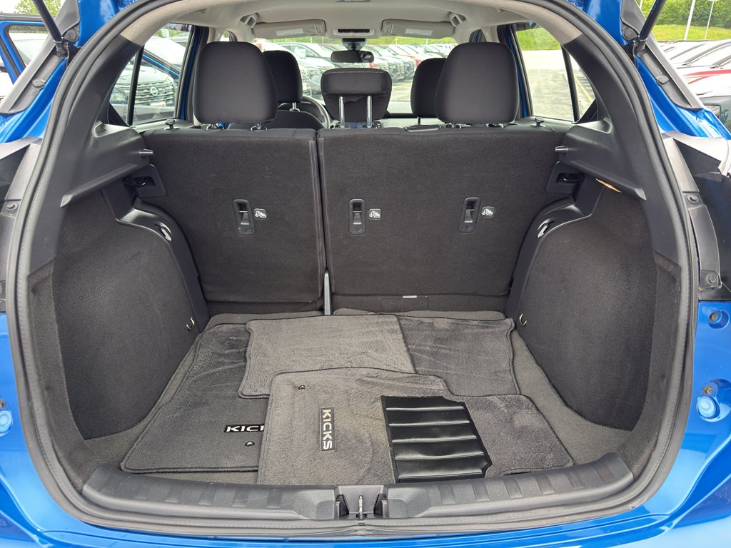2023 Nissan Kicks SV FWD