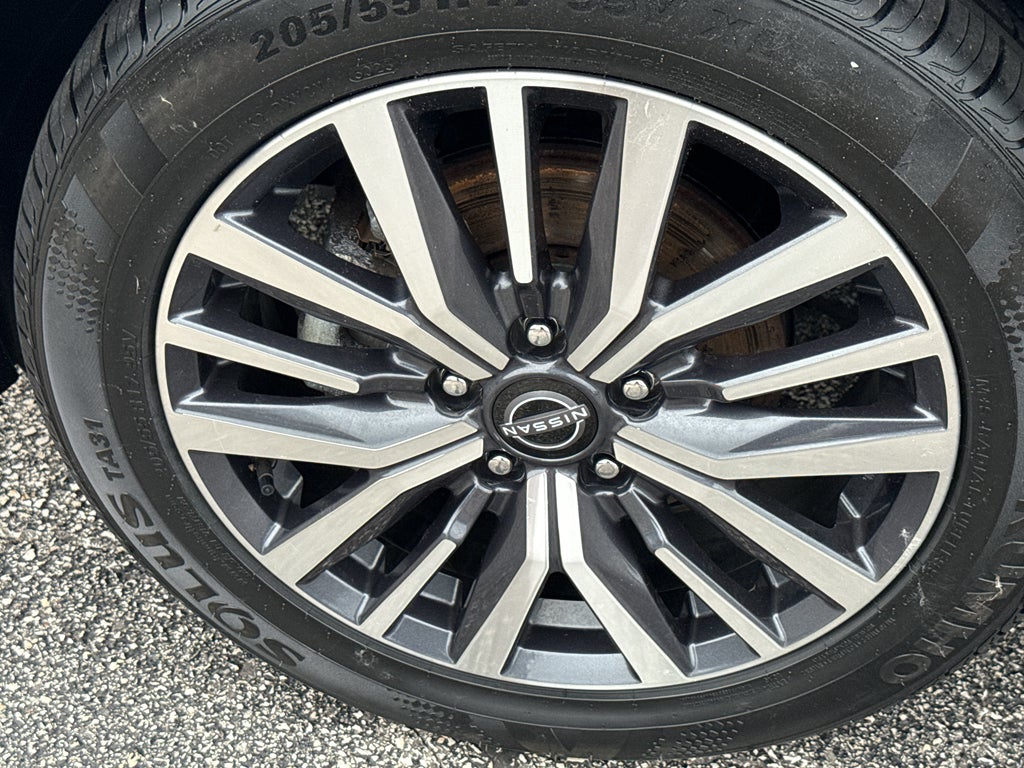 2023 Nissan Kicks SV FWD