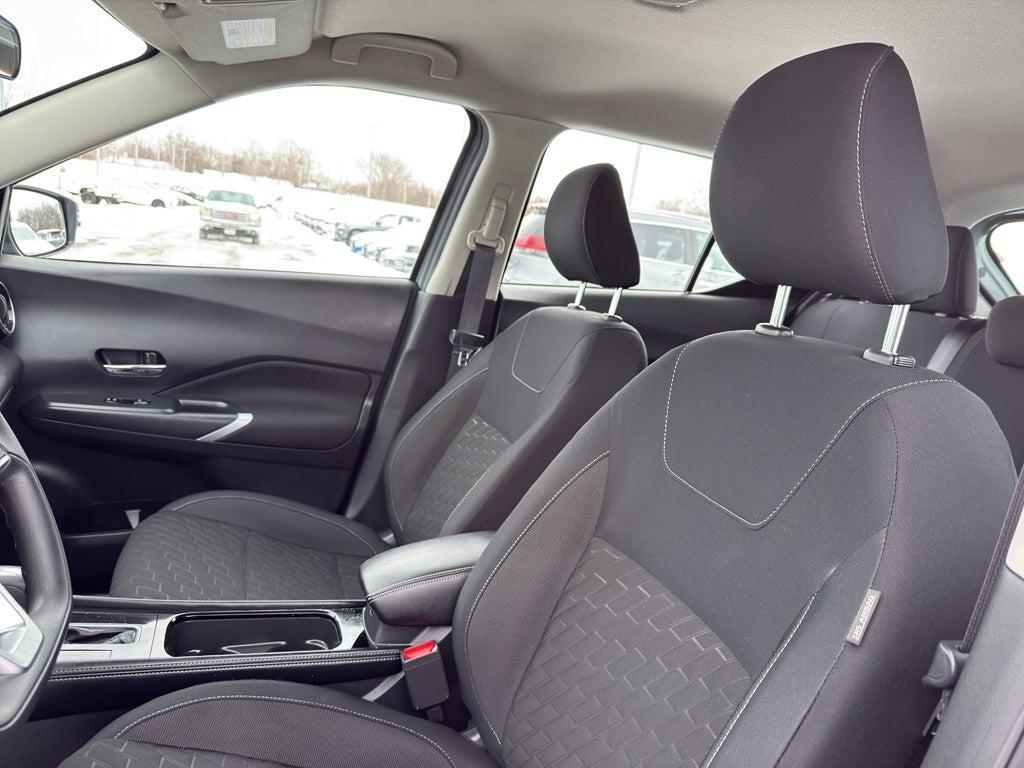 2023 Nissan Kicks SV FWD