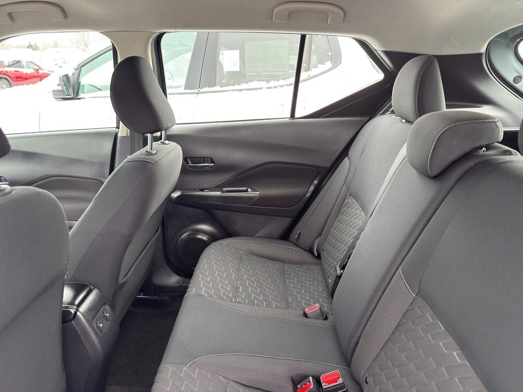 2023 Nissan Kicks SV FWD