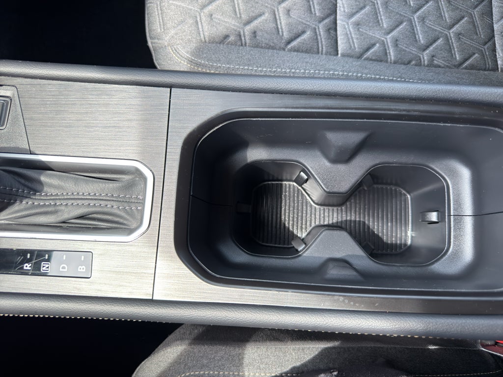 2025 Nissan Kicks SV AWD