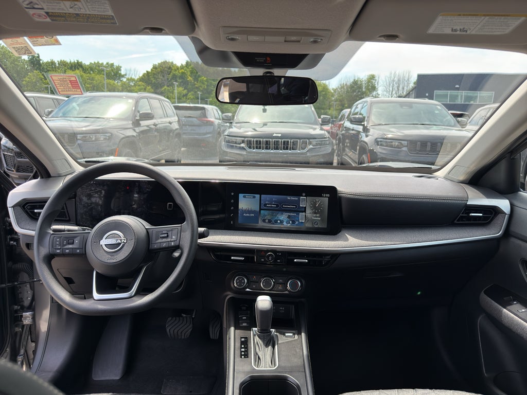 2025 Nissan Kicks SV AWD