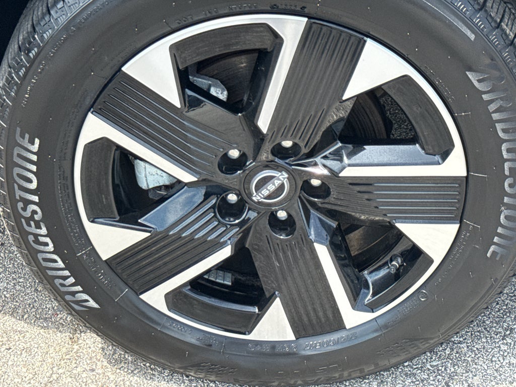 2025 Nissan Kicks SV AWD