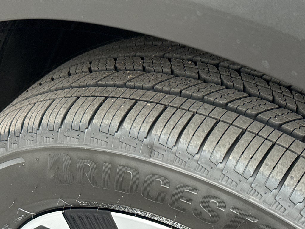 2026 Nissan Kicks SV AWD