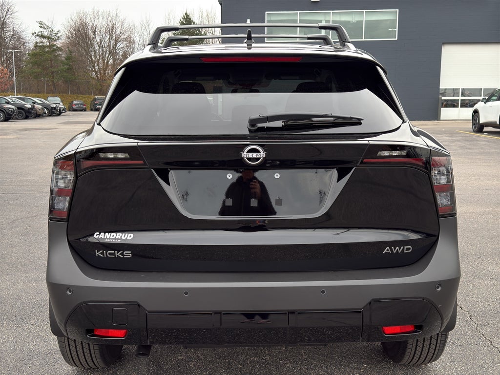 2026 Nissan Kicks SV AWD
