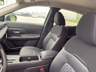 2026 Nissan Kicks SV AWD