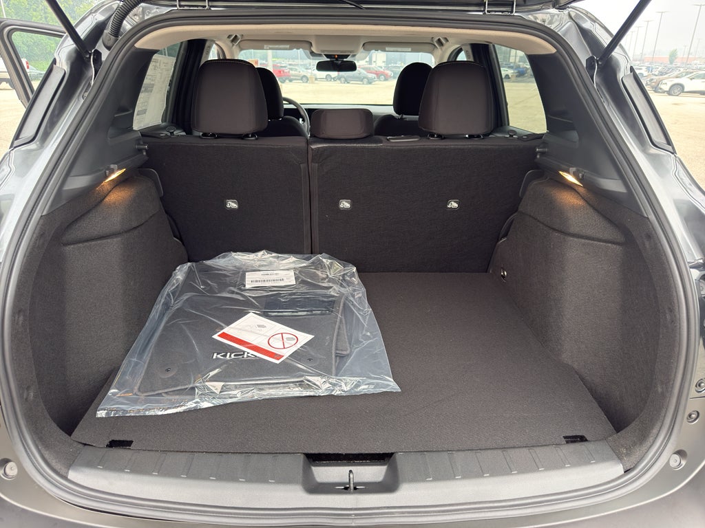 2026 Nissan Kicks SV AWD