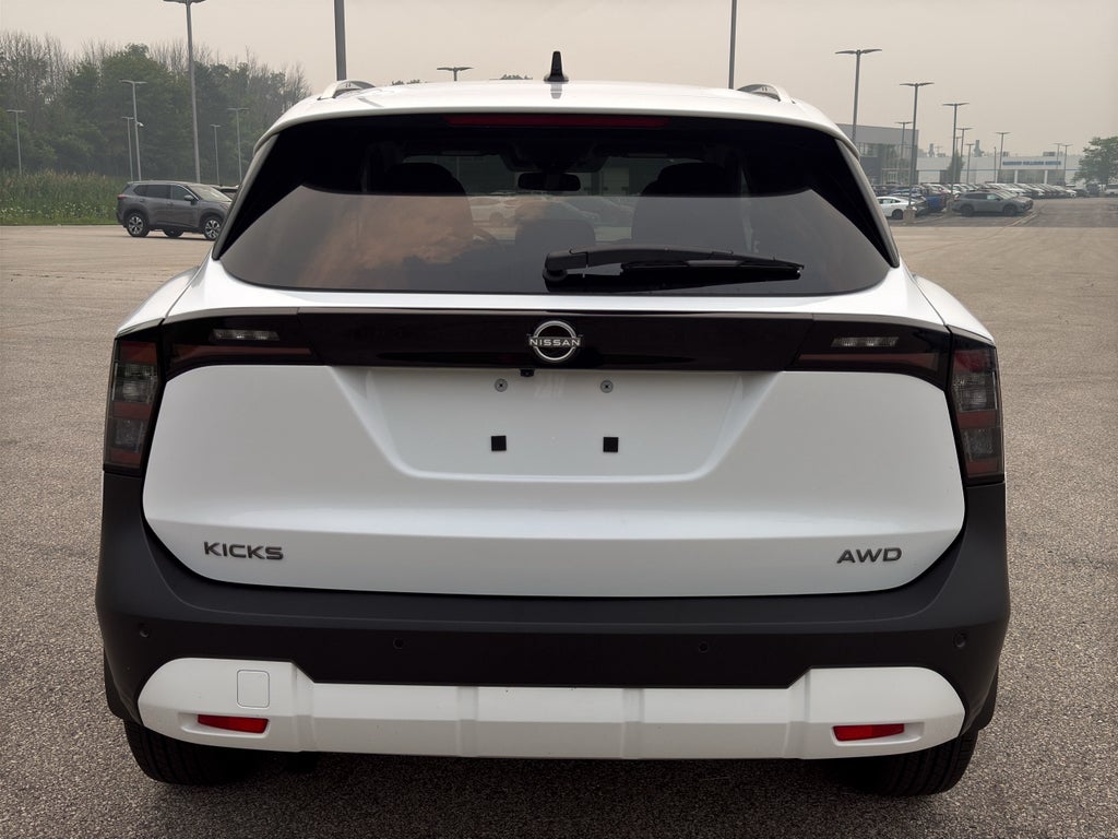 2026 Nissan Kicks SV AWD
