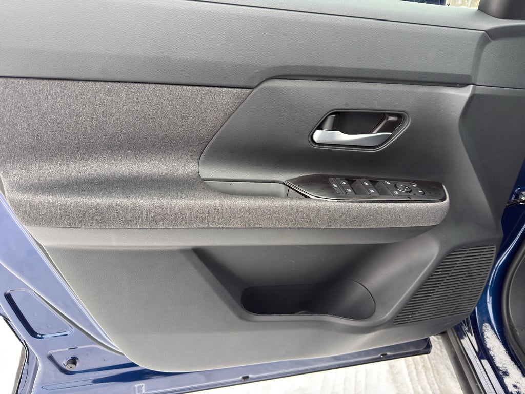 2025 Nissan Kicks SV AWD