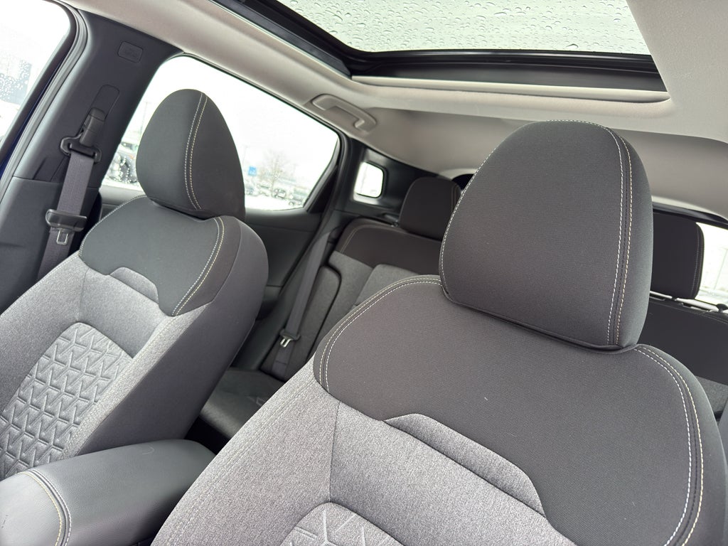 2025 Nissan Kicks SV AWD