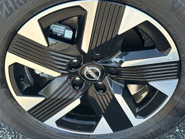 2027 Nissan Kicks SV AWD