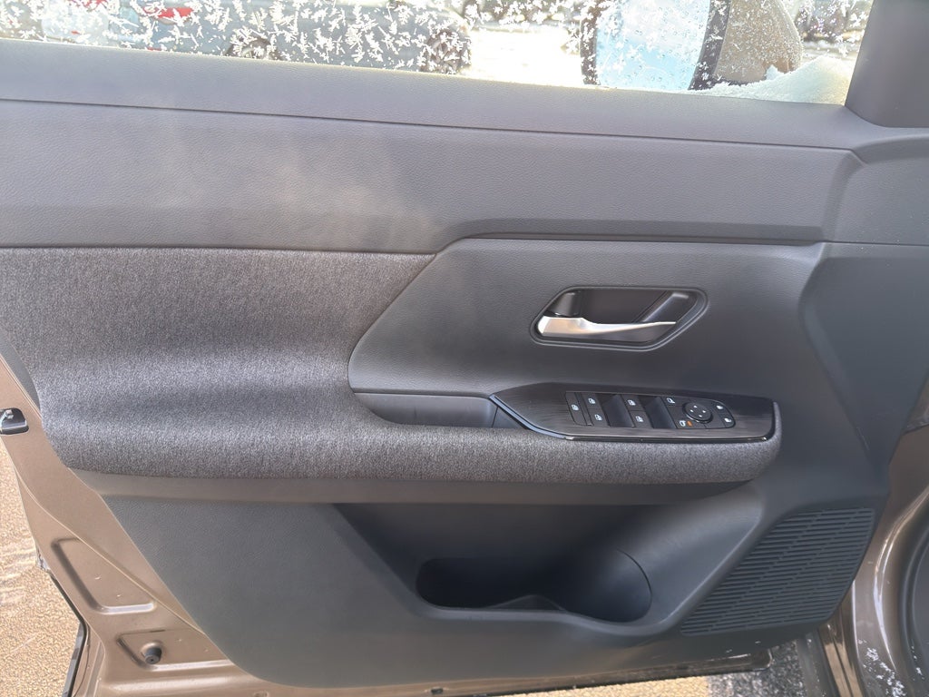 2025 Nissan Kicks SV AWD