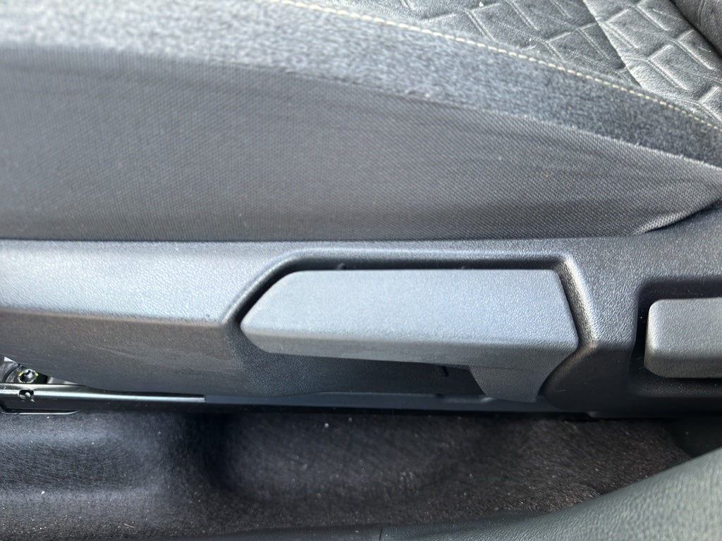 2025 Nissan Kicks SV AWD