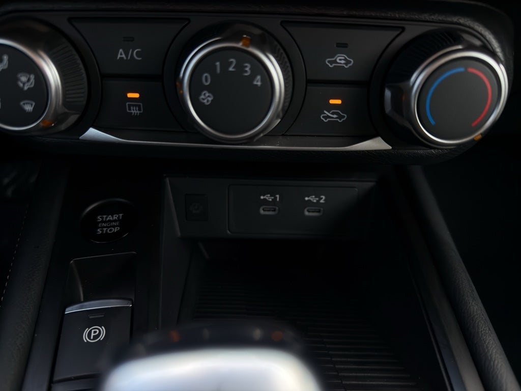 2025 Nissan Kicks SV AWD