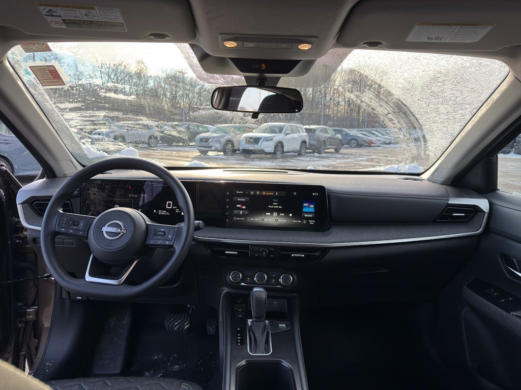 2025 Nissan Kicks SV AWD