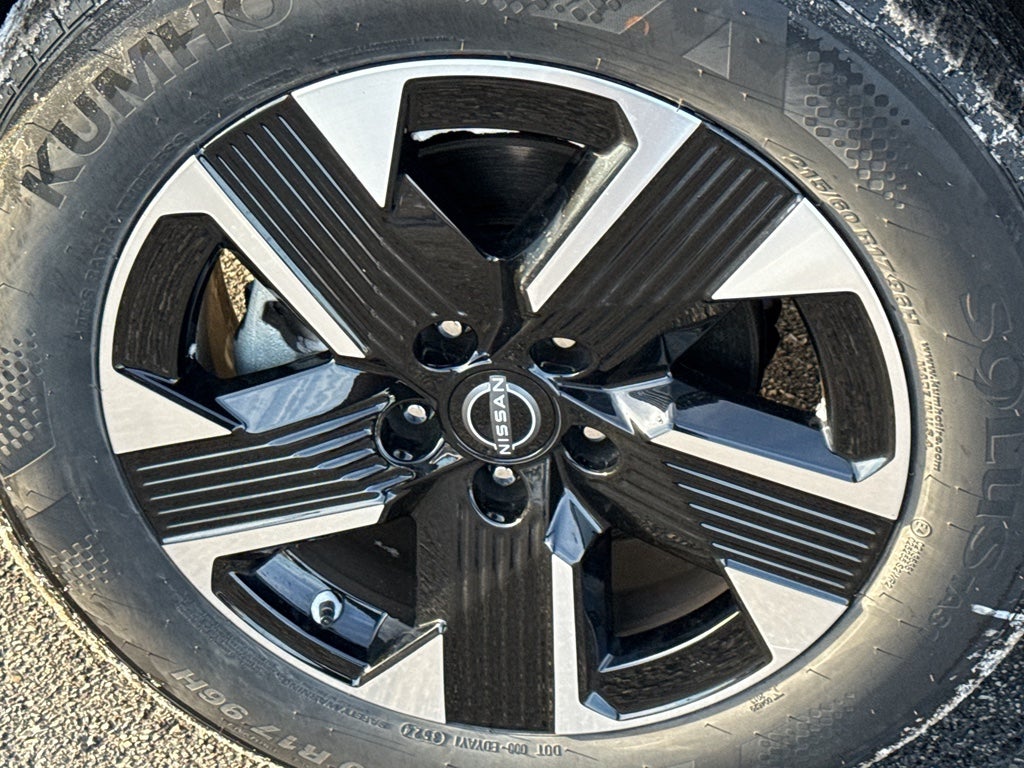 2025 Nissan Kicks SV AWD