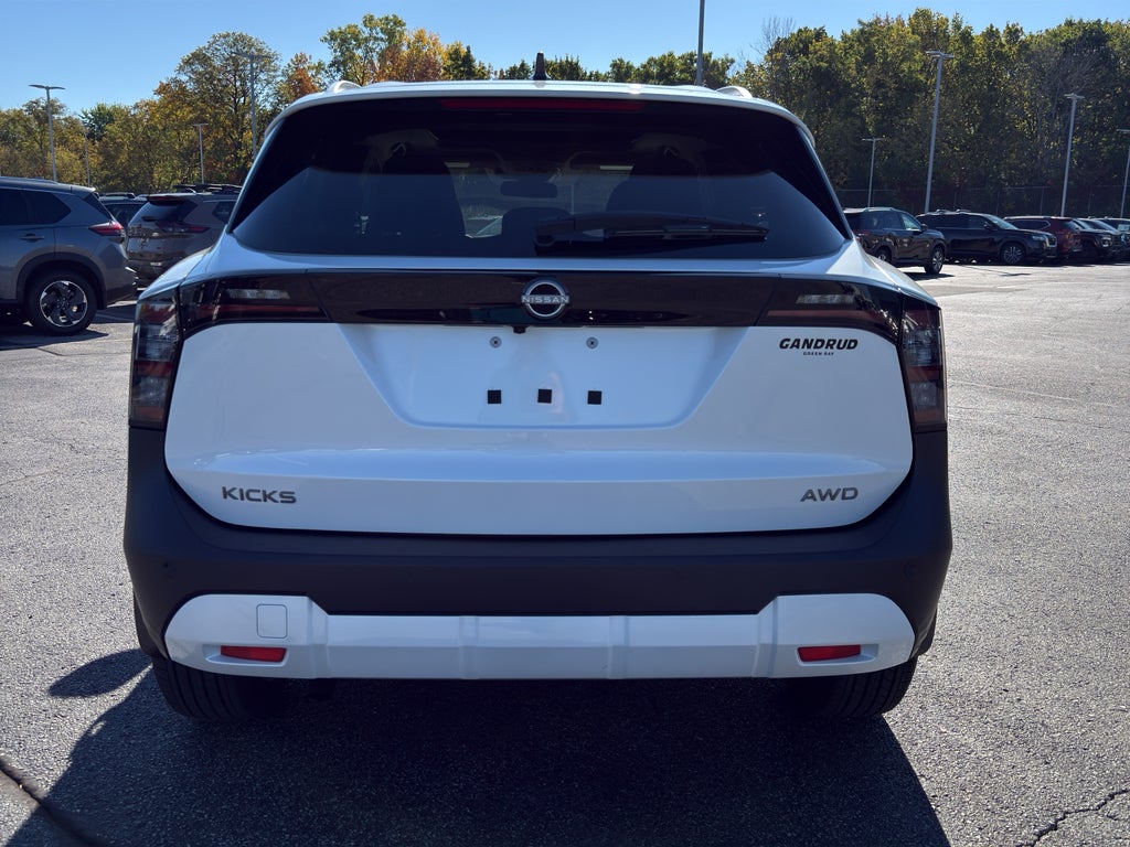 2026 Nissan Kicks SV AWD