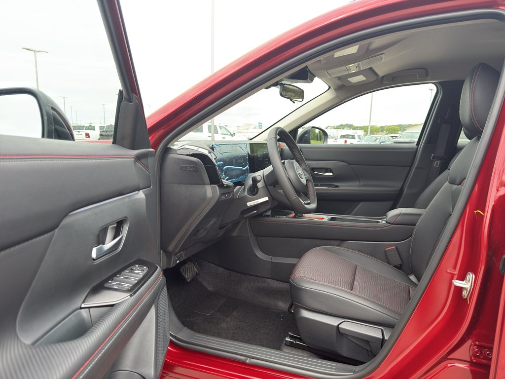 2026 Nissan Kicks SR AWD