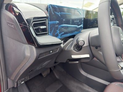 2026 Nissan Kicks SR AWD