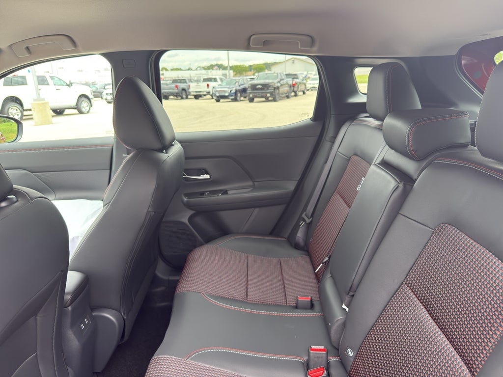 2026 Nissan Kicks SR AWD