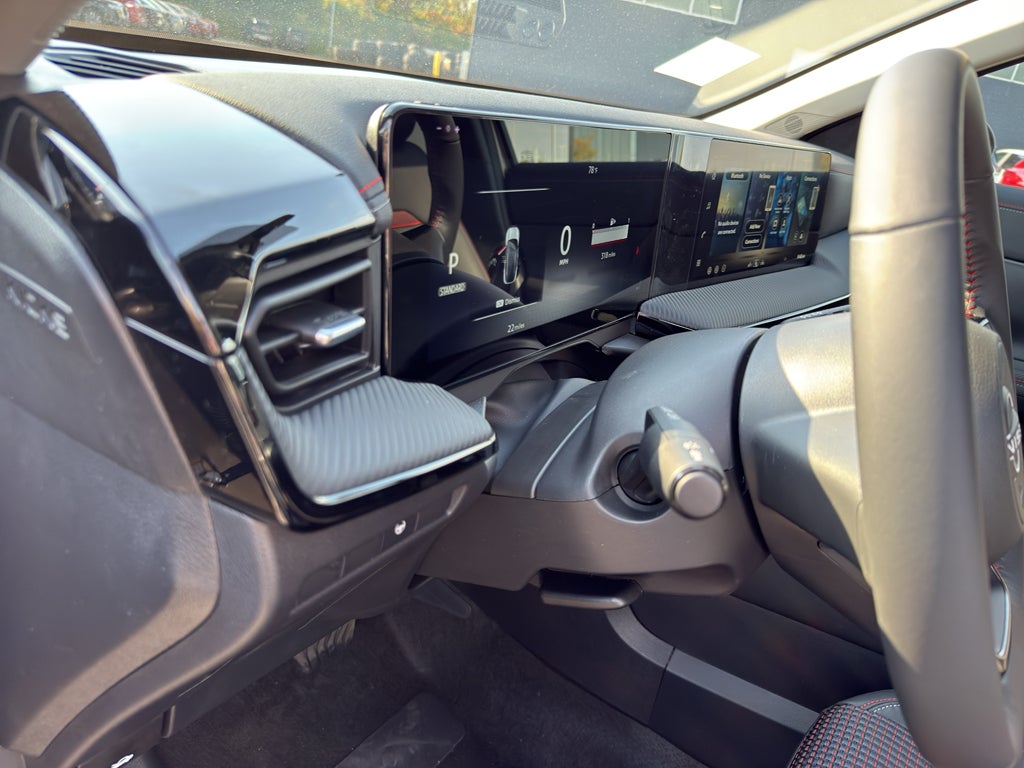 2026 Nissan Kicks SR AWD