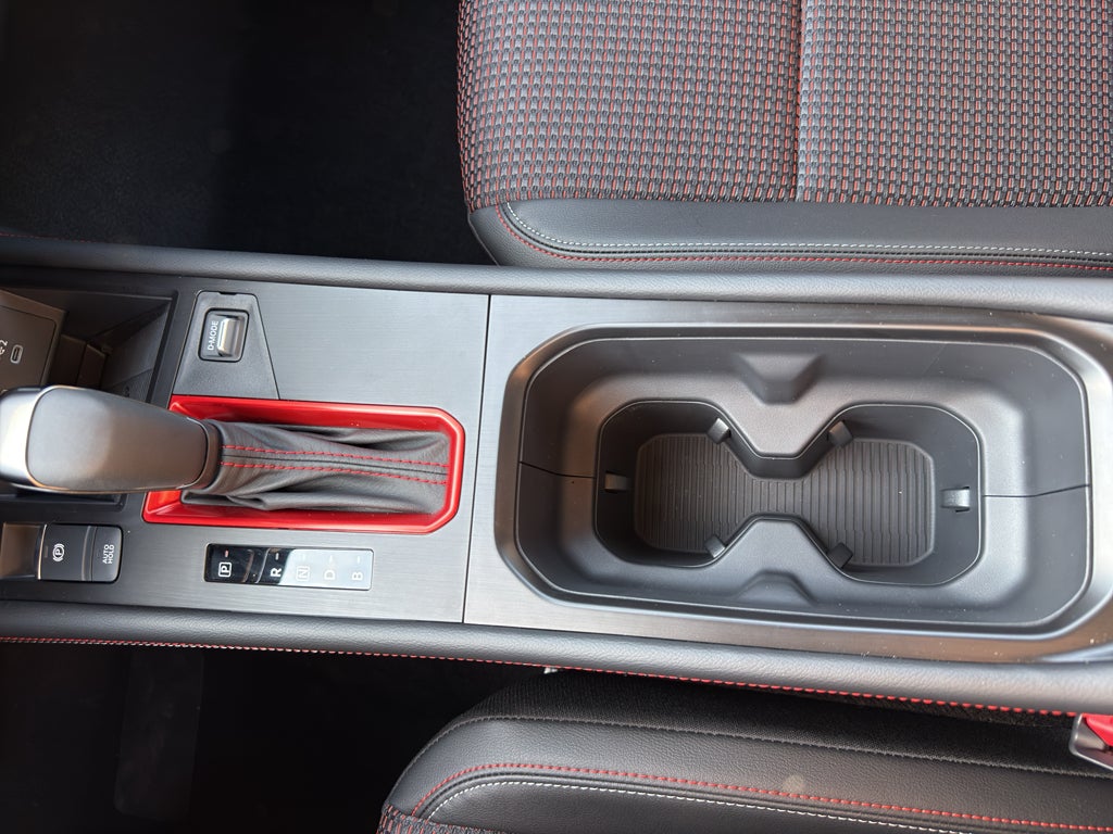 2026 Nissan Kicks SR AWD