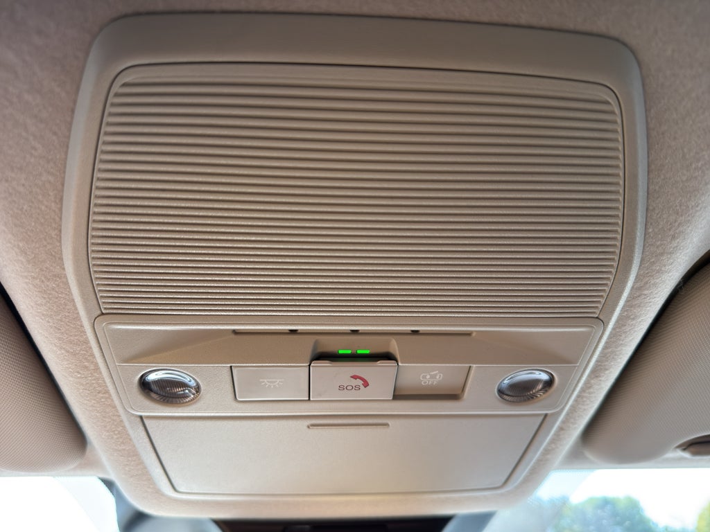 2026 Nissan Kicks SR AWD