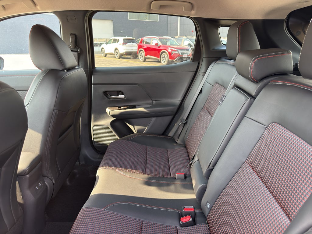 2026 Nissan Kicks SR AWD