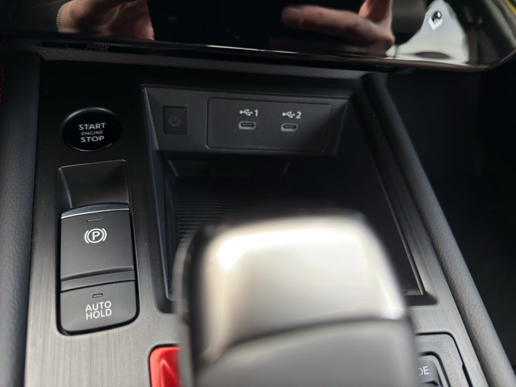 2025 Nissan Kicks SR AWD