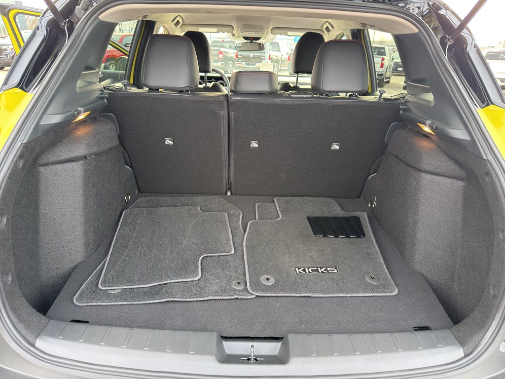 2025 Nissan Kicks SR AWD