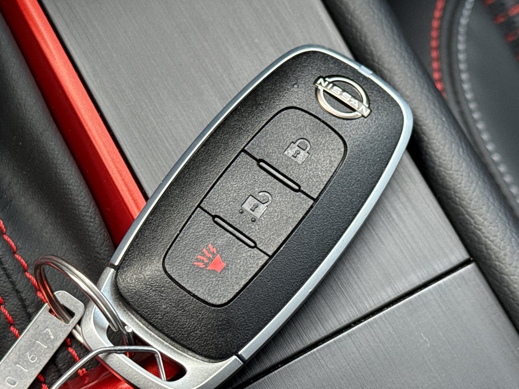 2025 Nissan Kicks SR AWD