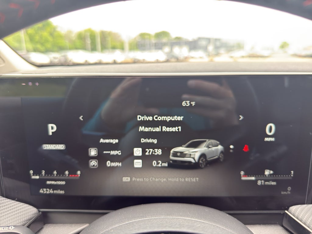 2025 Nissan Kicks SR AWD