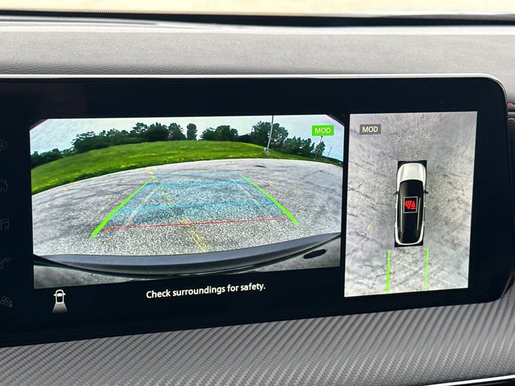 2025 Nissan Kicks SR AWD