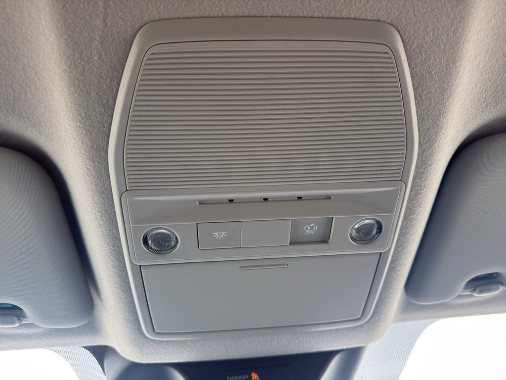 2025 Nissan Kicks SR AWD