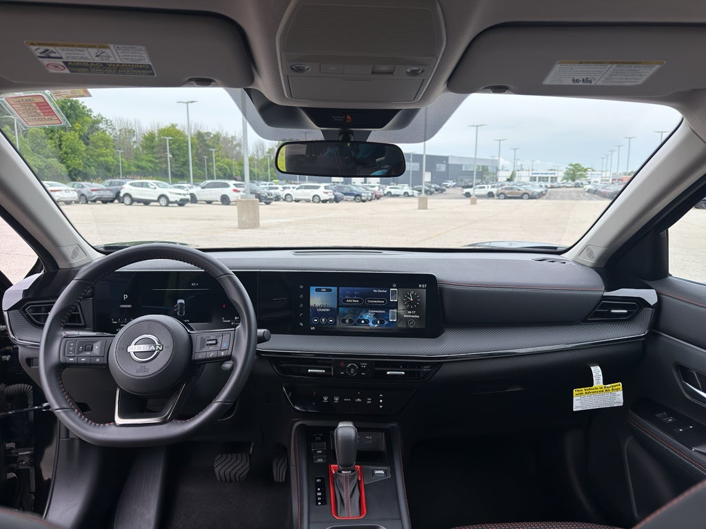 2025 Nissan Kicks SR AWD