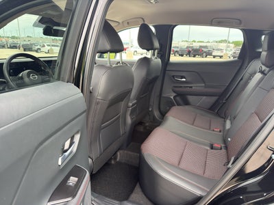 2025 Nissan Kicks SR AWD