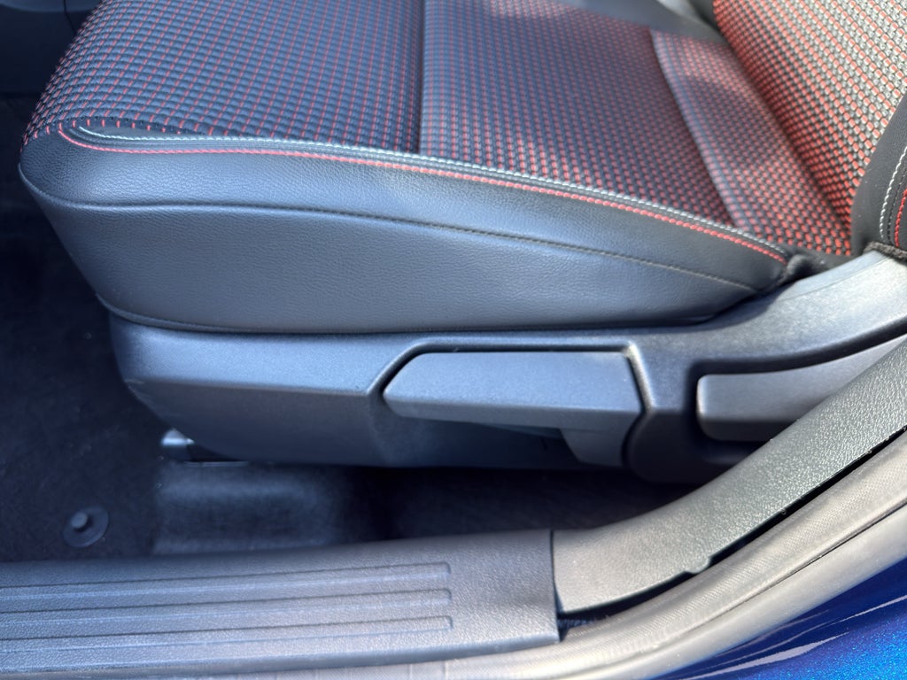 2025 Nissan Kicks SR AWD