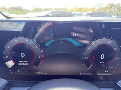 2025 Nissan Kicks SR AWD